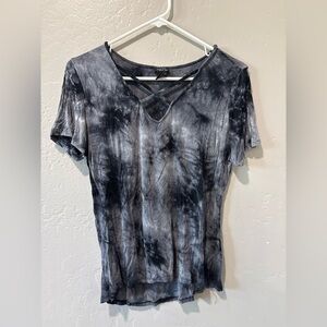 Rue21 Black and Gray Tie-Dye Short Sleeve Top